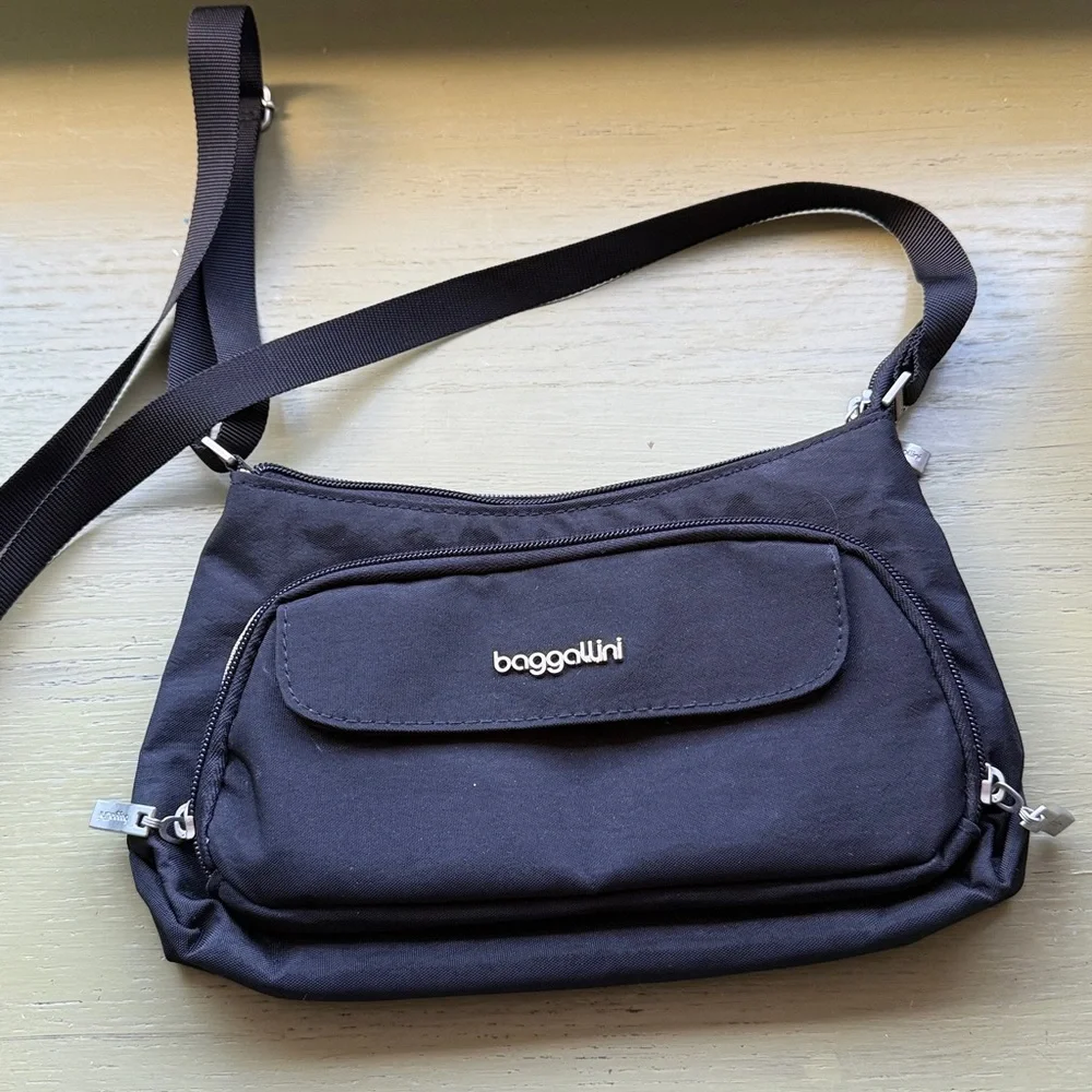 NWOT Cross body baggallini - Picture 1 of 4